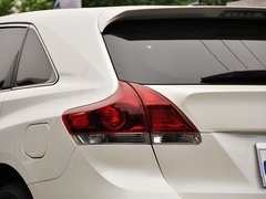 2013款 2.7L 自动 四驱豪华版 5座