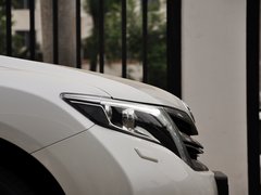 2013款 2.7L 自动 四驱豪华版 5座