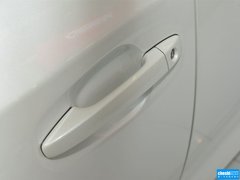 2013款 2.7L 自动 四驱豪华版 5座