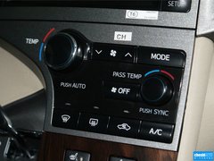 2013款 2.7L 自动 四驱豪华版 5座