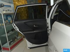 2013款 2.7L 自动 四驱豪华版 5座