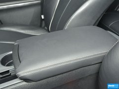 2013款 2.7L 自动 四驱豪华版 5座