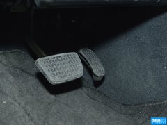 2013款 2.7L 自动 四驱豪华版 5座