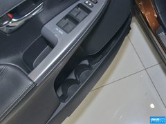 2013款 2.7L 自动 四驱豪华版 5座