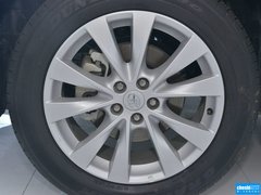2013款 2.7L 自动 四驱豪华版 5座