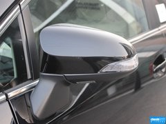 2013款 2.7L 自动 四驱豪华版 5座