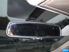 2013款 2.7L 自动 四驱豪华版 5座