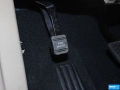 2013款 2.7L 自动 四驱豪华版 5座