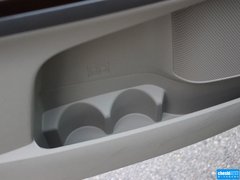 2013款 2.7L 自动 四驱豪华版 5座
