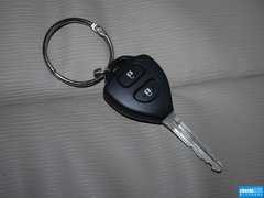 2013款 2.7L 自动 四驱豪华版 5座