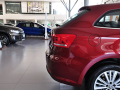 2013款 1.6L 自动 舒适型