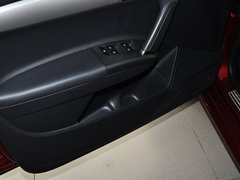 2013款 1.6L 自动 舒适型