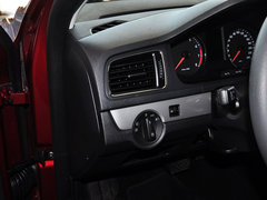 2013款 1.6L 自动 舒适型