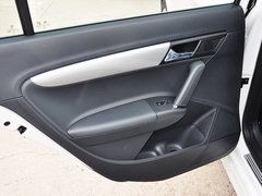 2013款 1.6L 自动 舒适型