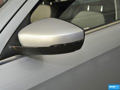 2013款 1.6L 自动 舒适型