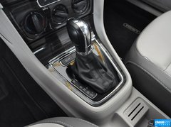 2013款 1.6L 自动 舒适型