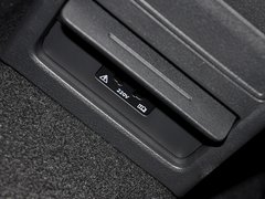 2013款 2.0TSI 自动 四驱豪华版 5座