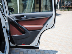 2013款 1.8TSI 自动 两驱豪华型 5座