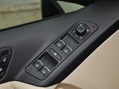 2013款 1.8TSI 自动 两驱舒适版 5座