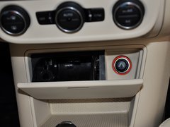 2013款 1.8TSI 自动 两驱舒适版 5座