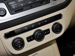 2013款 1.8TSI 自动 两驱舒适版 5座