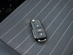 2013款 1.8TSI 自动 两驱风尚版 5座