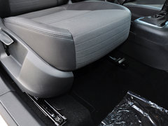 2013款 1.8TSI 自动 两驱风尚版 5座