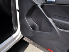 2013款 1.8TSI 自动 两驱风尚版 5座