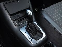 2013款 1.8TSI 自动 两驱风尚版 5座