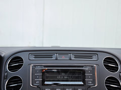 2013款 1.8TSI 自动 两驱风尚版 5座