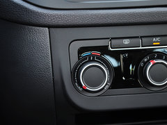 2013款 1.8TSI 自动 两驱风尚版 5座