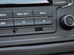 2013款 1.8TSI 自动 两驱风尚版 5座
