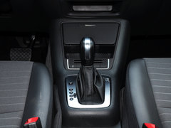 2013款 1.8TSI 自动 两驱风尚版 5座