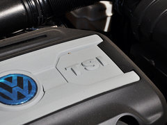 2013款 1.8TSI 自动 两驱风尚版 5座