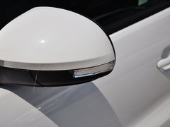 2013款 1.8TSI 自动 两驱风尚版 5座