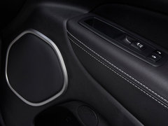 2014款 6.4L 自动 SRT8