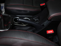 2013款 智尊版 2.0T 手动 四驱尊贵型 5座