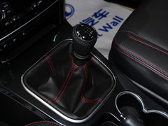 2013款 智尊版 2.0T 手动 四驱尊贵型 5座