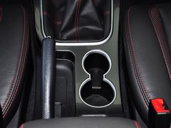 2013款 智尊版 2.0T 手动 四驱精英型 5座
