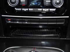 2013款 智尊版 2.0T 手动 四驱精英型 5座