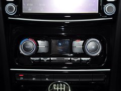 2013款 智尊版 2.0T 手动 四驱精英型 5座