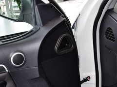 2013款 智尊版 2.0T 手动 四驱精英型 5座