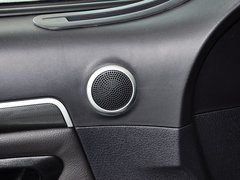 2013款 智尊版 2.0T 手动 四驱精英型 5座