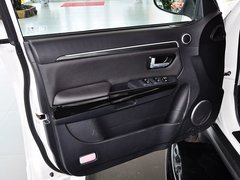 2013款 智尊版 2.0T 手动 四驱精英型 5座