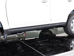 2013款 智尊版 2.0T 手动 四驱精英型 5座