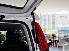 2013款 智尊版 2.0T 手动 四驱精英型 5座