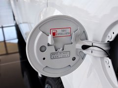 2013款 智尊版 2.0T 手动 四驱精英型 5座
