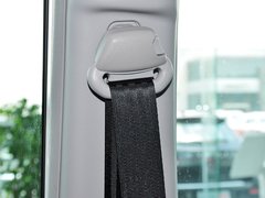 2013款 智尊版 2.0T 手动 四驱精英型 5座