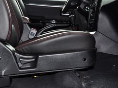 2013款 智尊版 2.0T 手动 四驱精英型 5座