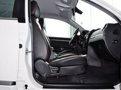 2013款 智尊版 2.0T 手动 四驱精英型 5座